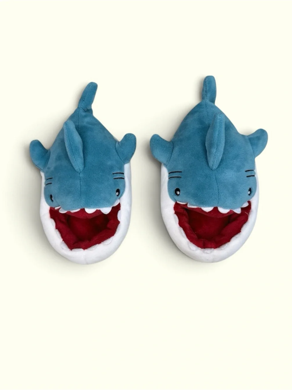 Cat & Jack Plush Shark Kids Slippers - Blue (S 5/6)